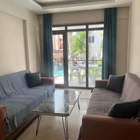 Marti Aparthotel